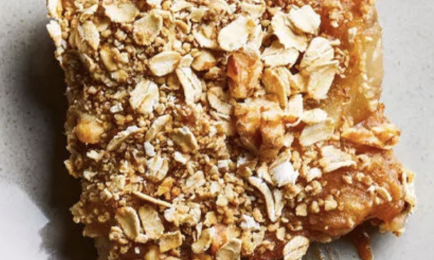 Apple Pie Bars: A Tasty Fall Treat