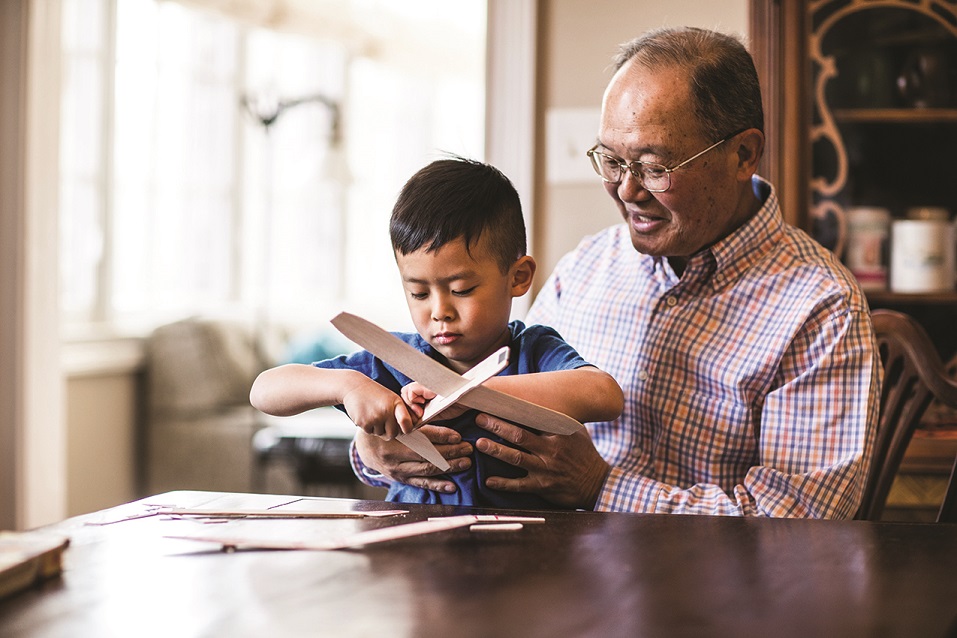 Seniors Can Benefit from Looking After Their Grandchildren 