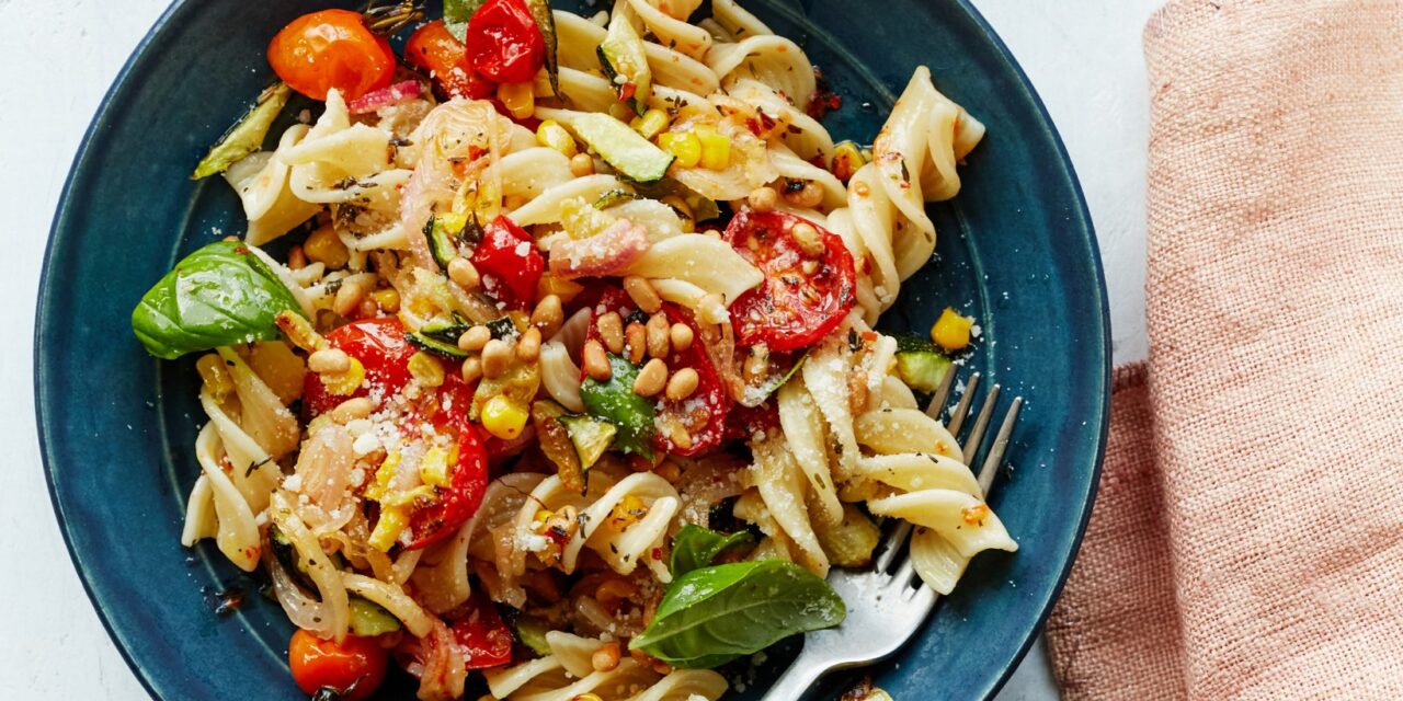 Summer Pasta Primavera With Roasted Tomatoes, Zucchini, and Corn
