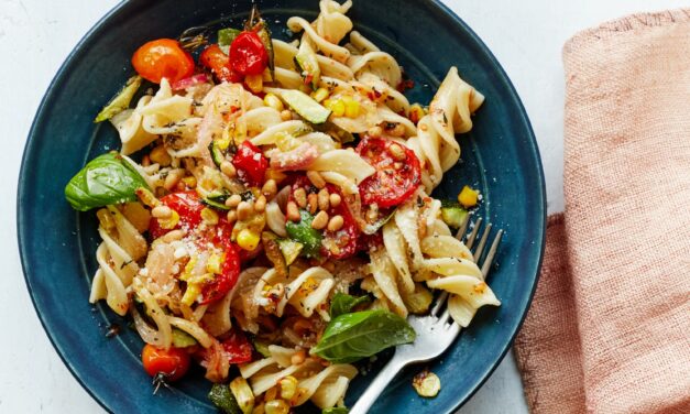 Summer Pasta Primavera With Roasted Tomatoes, Zucchini, and Corn